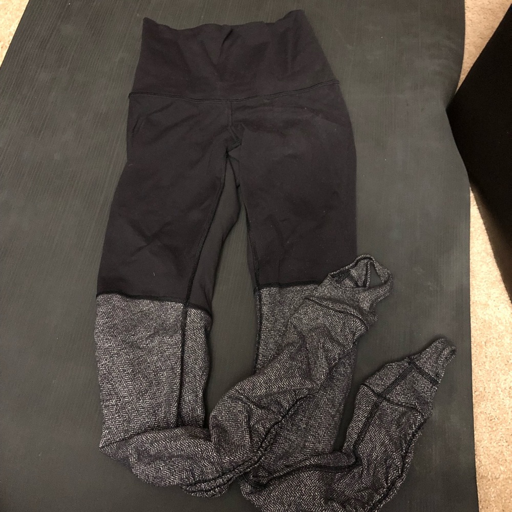 Lululemon black/houndstooth touched stirrup pants